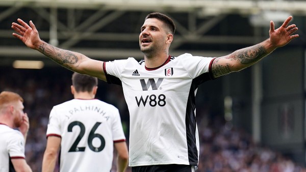 Mitrovic đã lọt vào top 10 tài năng trẻ dưới 19 tuổi xuất sắc nhất châu Âu do UEFA bình chọn
