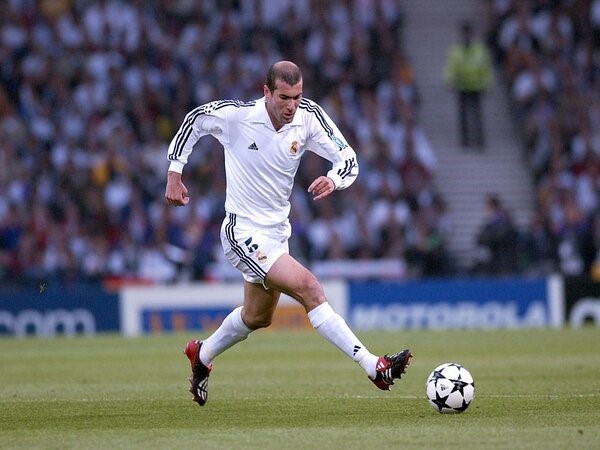 Huyền thoại bóng đá người Pháp - Zinedine Zidane