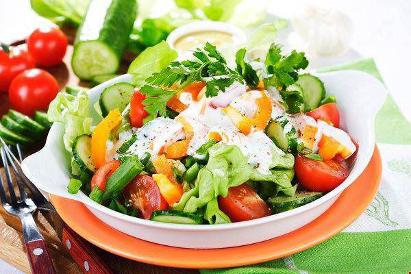 Salad rau củ quả