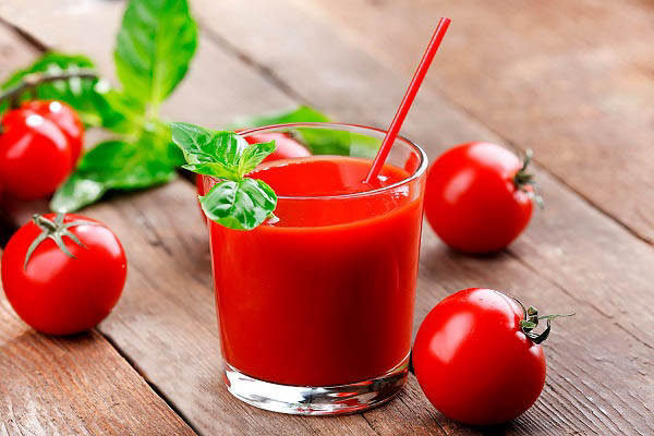 Những lưu ý về lượng calo nước ép cà chua và chế độ ăn kiêng