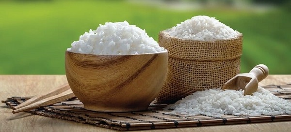 Cơm trắng và lượng calo