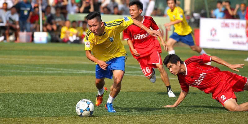 Luật chơi bóng đá phủi cơ bản