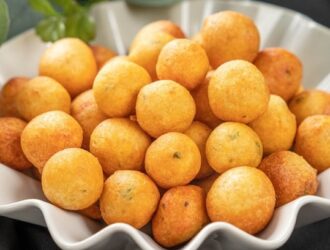 Kích thước viên cá ảnh hưởng trực tiếp đến lượng calo