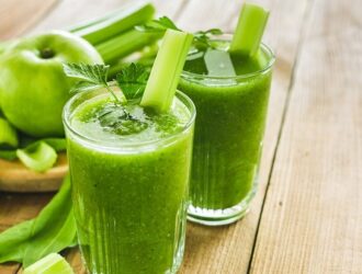 Kết hợp cần tây với các loại rau củ quả khác