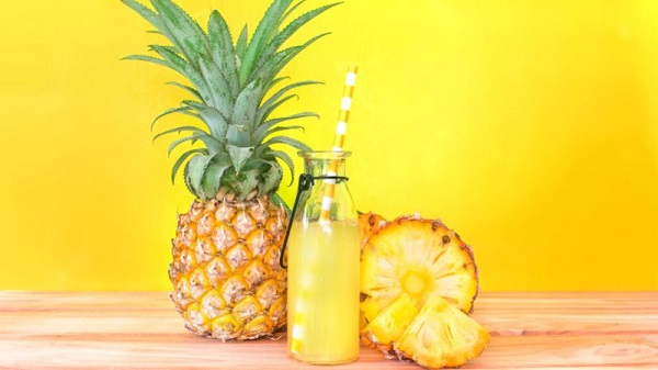 Nước ép dứa chứa một lượng đáng kể vitamin C