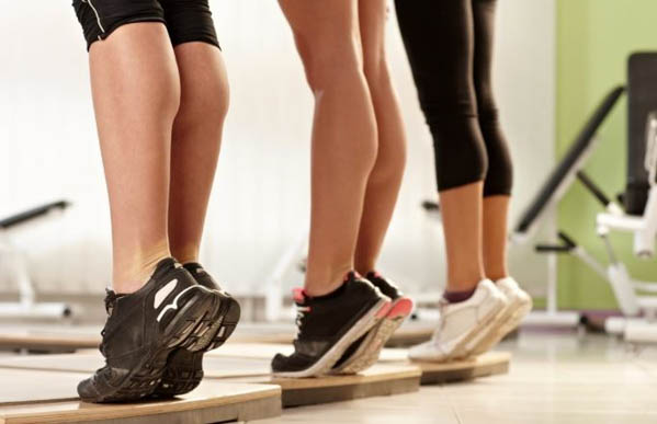 Bài tập phát triển cơ chân Calf Raises
