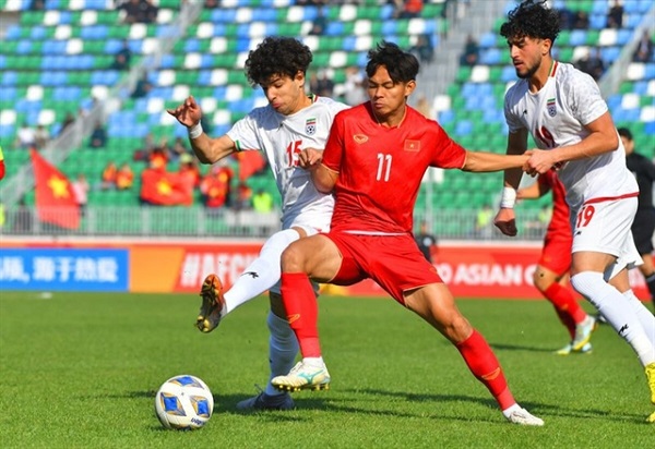 Tiền đạo cắm 