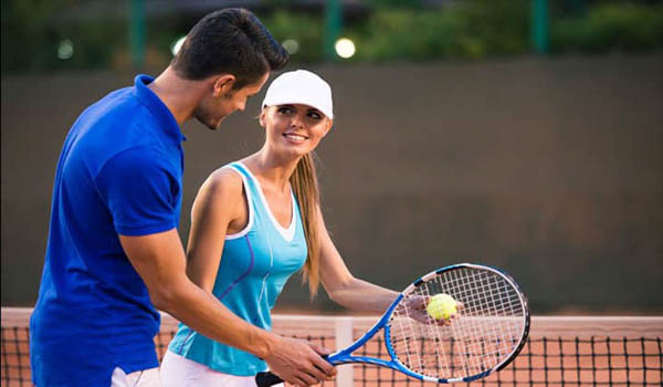 Hướng dẫn kiểm tra và bảo quản vợt tennis cho người mới chơi